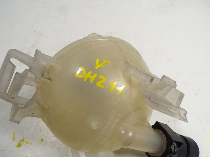 Recambio de deposito expansion para peugeot 308 1.2 12v e-thp referencia OEM IAM   