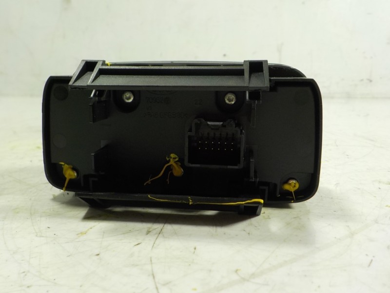 Recambio de mando luces para ford fiesta (cb1) 1.4 tdci cat referencia OEM IAM  8A6T13A024AB 