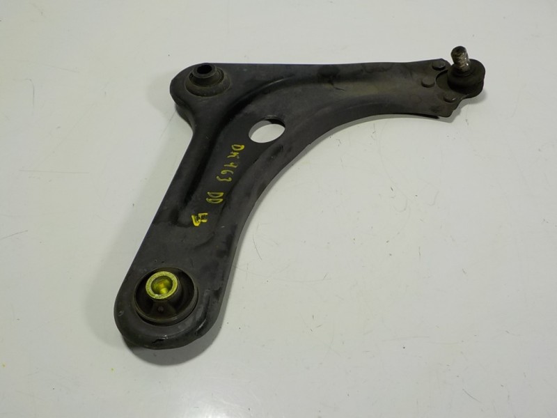 Recambio de brazo suspension inferior delantero derecho para peugeot 208 1.4 hdi fap referencia OEM IAM 9670771480  