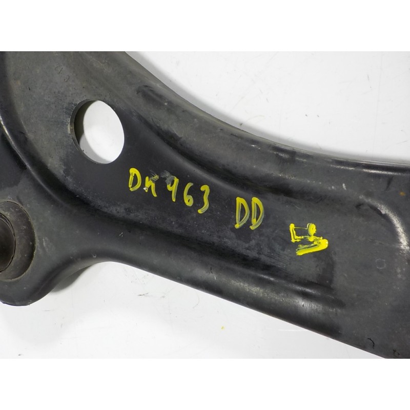 Recambio de brazo suspension inferior delantero derecho para peugeot 208 1.4 hdi fap referencia OEM IAM 9670771480  