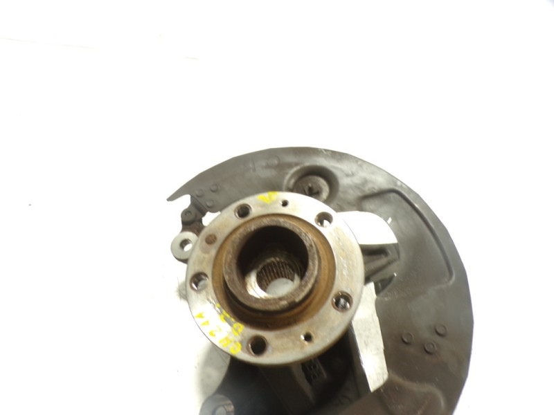 Recambio de mangueta delantera izquierda para peugeot 308 1.2 12v e-thp referencia OEM IAM   