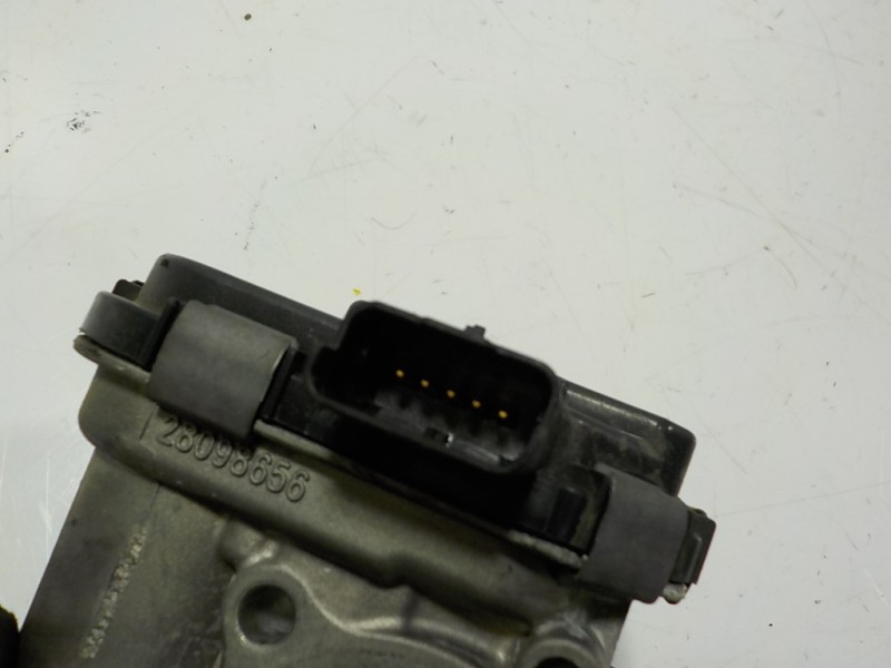 Recambio de caja mariposa para peugeot 208 1.4 hdi fap referencia OEM IAM 0345G4 9673534480 