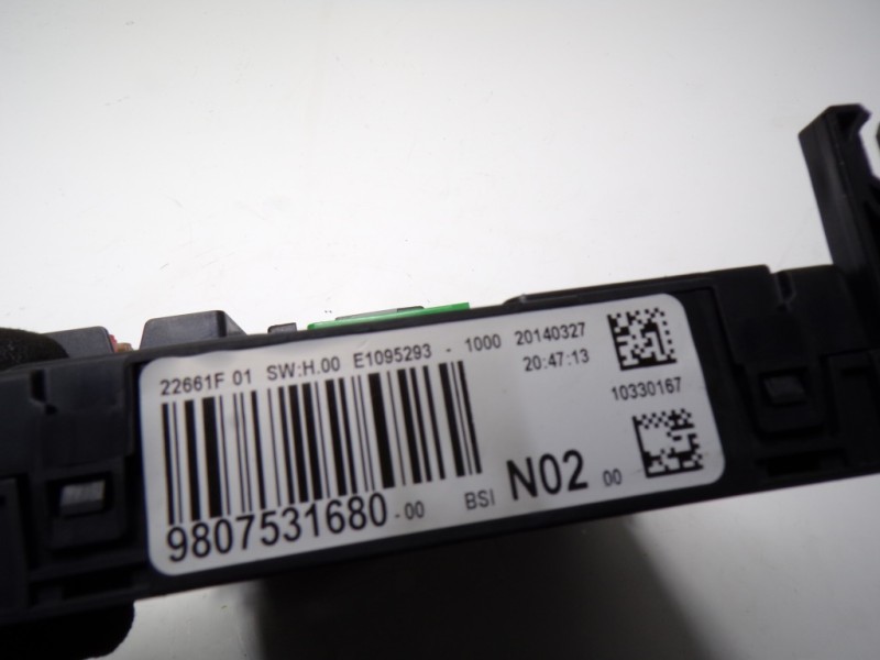 Recambio de caja reles / fusibles para peugeot 208 1.4 hdi fap referencia OEM IAM 1611427780 9807531680 