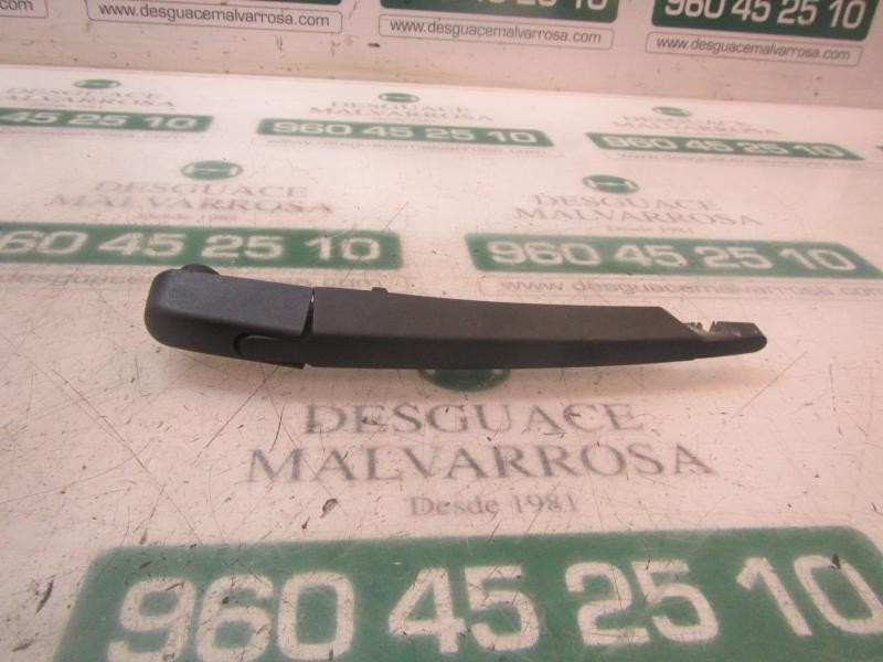 Recambio de brazo limpia trasero para fiat panda (319) 1.2 cat referencia OEM IAM   