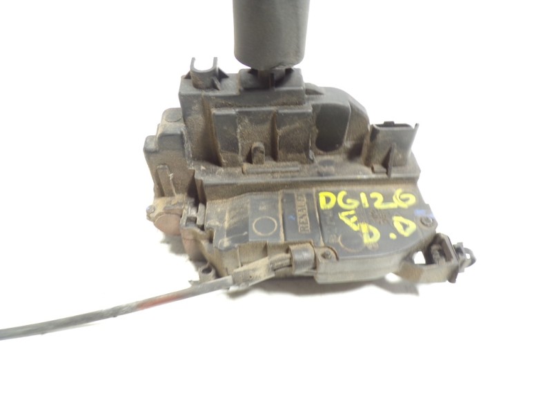 Recambio de cerradura puerta delantera derecha para renault megane iii coupe 1.9 dci diesel referencia OEM IAM 805020003R  