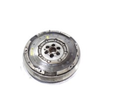 Recambio de volante motor para peugeot 308 1.2 12v e-thp referencia OEM IAM    2