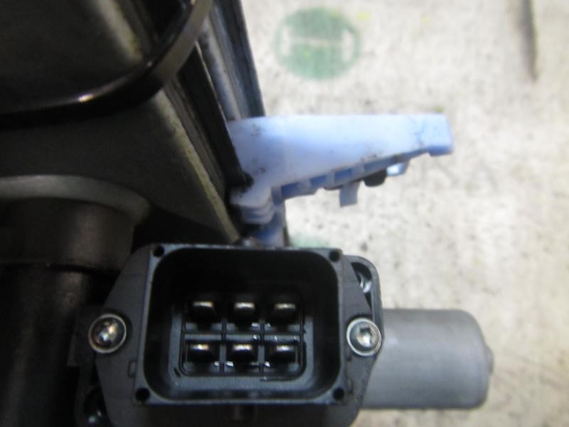 Recambio de elevalunas delantero derecho para opel corsa d ´´111 years´´ referencia OEM IAM   