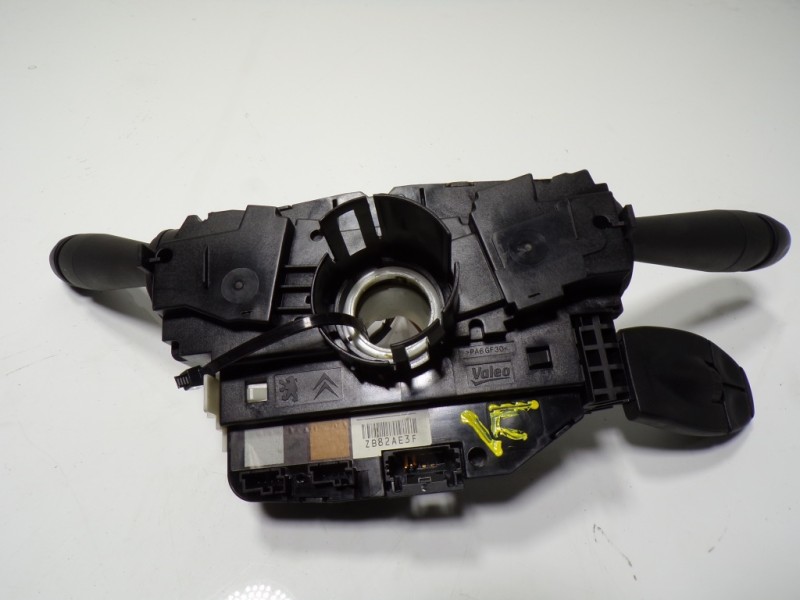 Recambio de mando luces para peugeot 208 1.4 hdi fap referencia OEM IAM 98081771ZD 98081771ZD 6242Z8