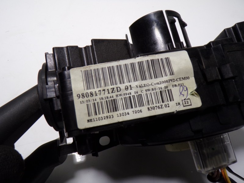 Recambio de mando luces para peugeot 208 1.4 hdi fap referencia OEM IAM 98081771ZD 98081771ZD 6242Z8