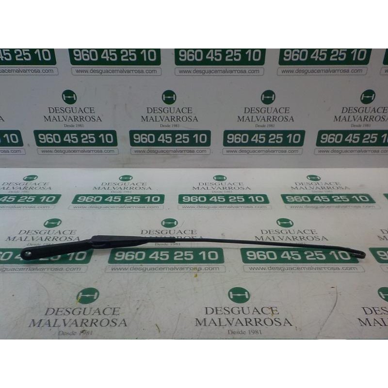 Recambio de brazo limpia delantero derecho para opel vivaro 1.9 cdti cat (f9q-760 / l08) referencia OEM IAM   