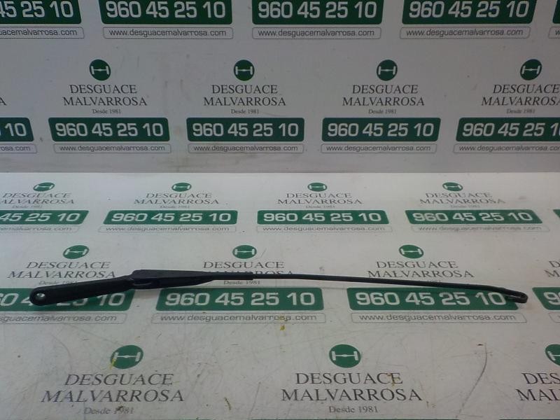 Recambio de brazo limpia delantero derecho para opel vivaro 1.9 cdti cat (f9q-760 / l08) referencia OEM IAM   