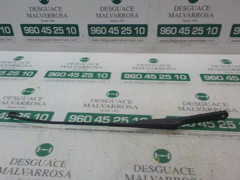 Recambio de brazo limpia delantero izquierdo para opel vivaro 1.9 cdti cat (f9q-760 / l08) referencia OEM IAM   