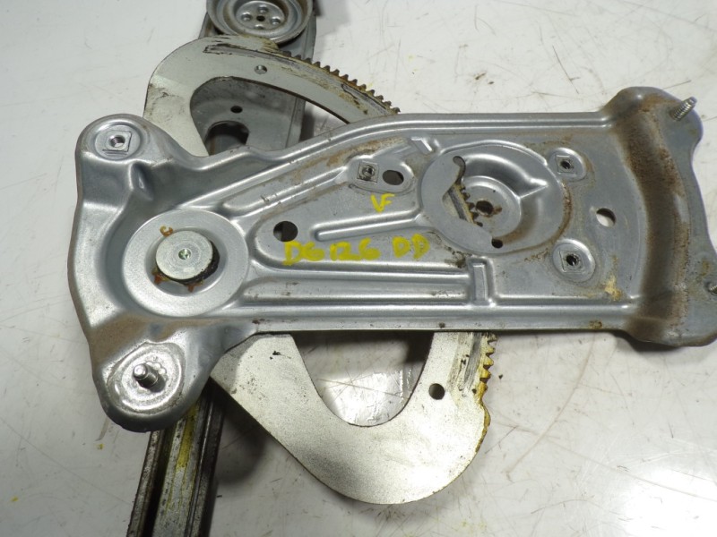 Recambio de elevalunas delantero derecho para renault megane iii coupe 1.9 dci diesel referencia OEM IAM 807206454R 966023 