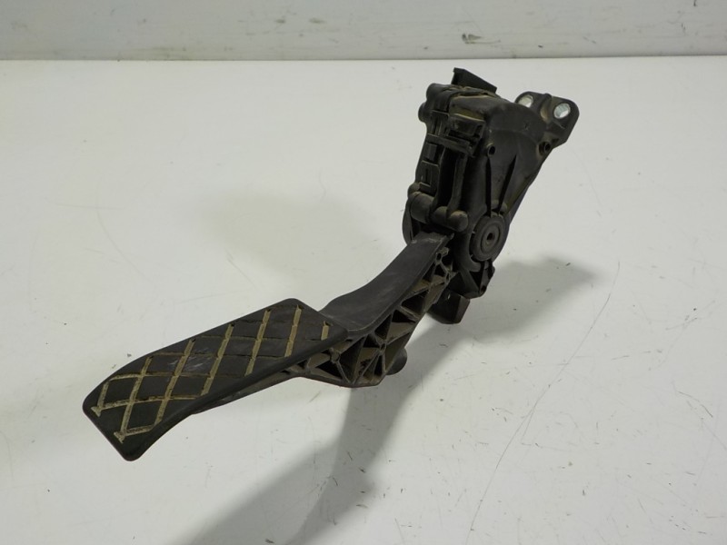 Recambio de potenciometro pedal para volkswagen t6.1 caravelle (sh) 2.0 tdi referencia OEM IAM 7E1721503C 7E1721503C 