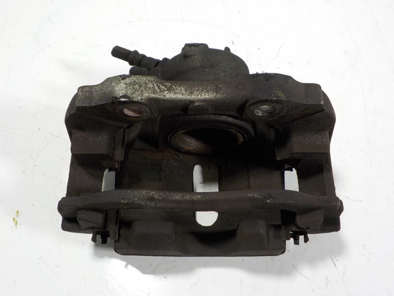 Recambio de pinza freno delantera izquierda para peugeot 208 1.4 hdi fap referencia OEM IAM 4400R6 9805497680 