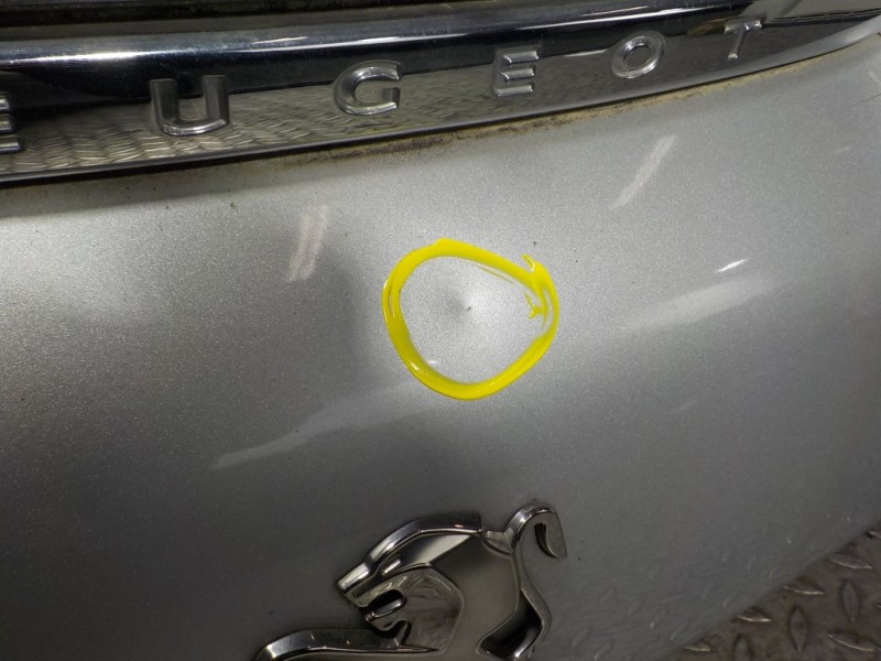 Recambio de porton trasero para peugeot 208 1.4 hdi fap referencia OEM IAM 9672664480  