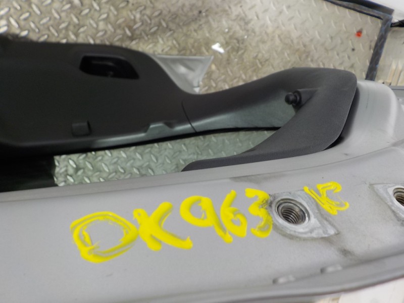 Recambio de porton trasero para peugeot 208 1.4 hdi fap referencia OEM IAM 9672664480  