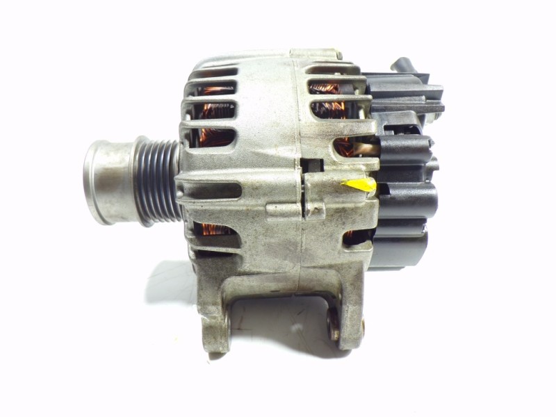 Recambio de alternador para seat arona 1.0 tsi referencia OEM IAM 04E903015 04E903015 2715542C