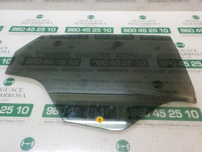 Recambio de cristal puerta trasero derecho para ford fiesta (cb1) 1.6 tdci cat referencia OEM IAM 1591459  