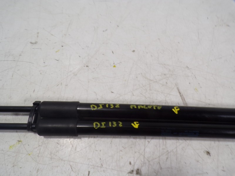 Recambio de amortiguadores maletero / porton para seat arona 1.0 tsi referencia OEM IAM 6F9827550B  