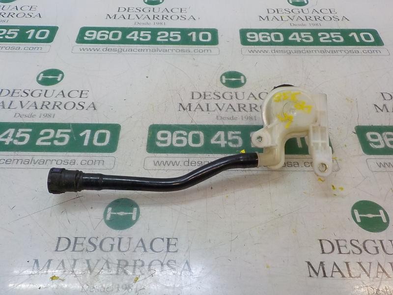 Recambio de deposito servo para ford fiesta (cb1) 1.6 tdci cat referencia OEM IAM 1822308  