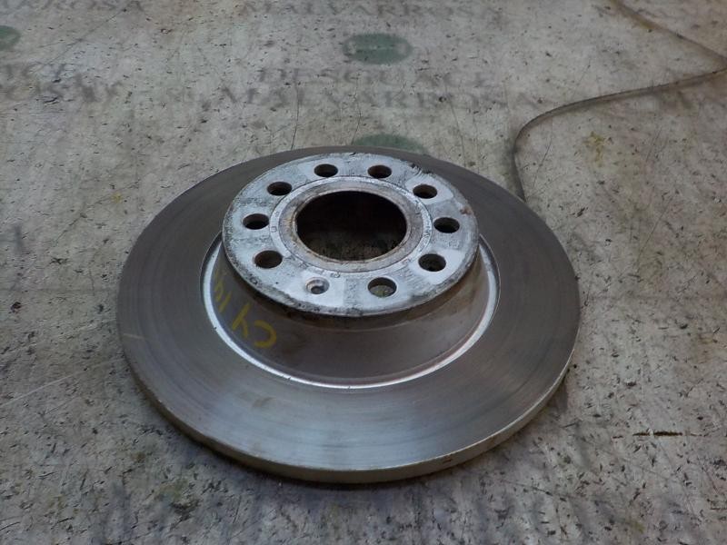 Recambio de disco freno trasero para volkswagen passat variant (3c5) 2.0 tdi referencia OEM IAM 5Q0615601G  