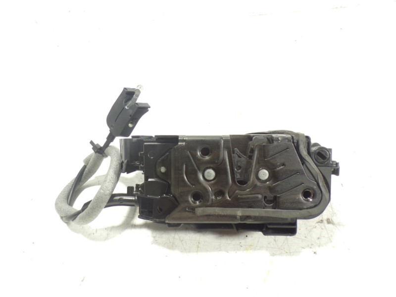 Recambio de cerradura puerta delantera derecha para seat arona 1.0 tsi referencia OEM IAM 5TB837016A 5TB837016A 