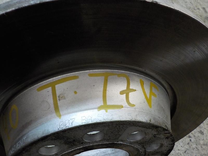 Recambio de disco freno trasero para volkswagen passat variant (3c5) 2.0 tdi referencia OEM IAM 5Q0615601G  