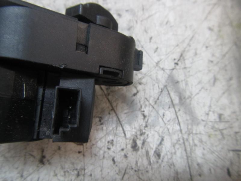 Recambio de motor apertura trampillas climatizador para bmw serie 3 berlina (e46) 320d referencia OEM IAM   