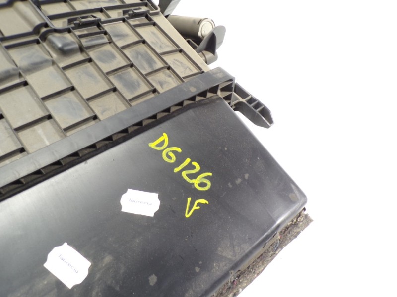 Recambio de guantera para renault megane iii coupe 1.9 dci diesel referencia OEM IAM 681080020R  