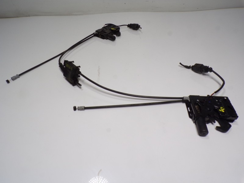 Recambio de cerradura capot para audi a1 sportback (gba) 1.0 tfsi referencia OEM IAM 82A823509 82A82350901S 82A823531