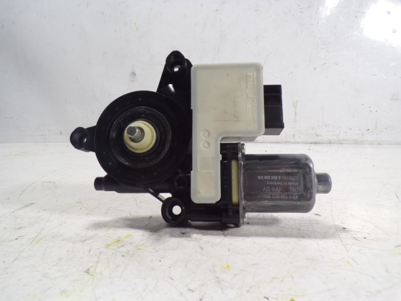 Recambio de motor elevalunas delantero derecho para seat arona 1.0 tsi referencia OEM IAM 2Q1959882D 2Q1959882B 