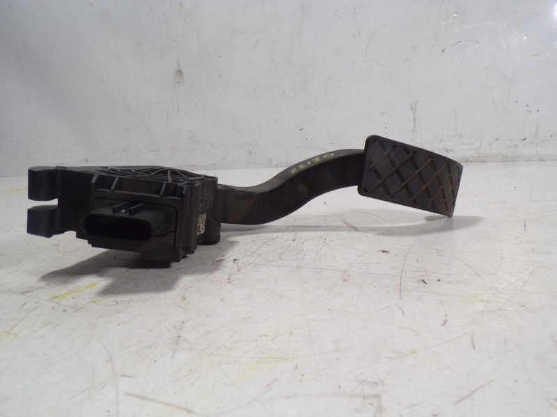 Recambio de potenciometro pedal para seat arona 1.0 tsi referencia OEM IAM 2Q1723503 2Q1723503 