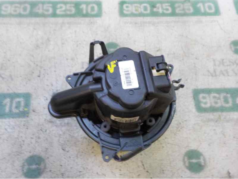 Recambio de motor calefaccion para renault captur 1.2 tce referencia OEM IAM 272101005R 5P3730000 5P3730000