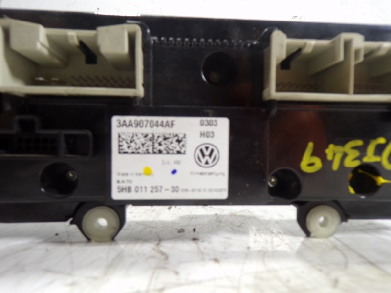 Recambio de mando climatizador para volkswagen scirocco (137) 1.4 16v tsi referencia OEM IAM 3AA907044BAZJU 5HB01125730 