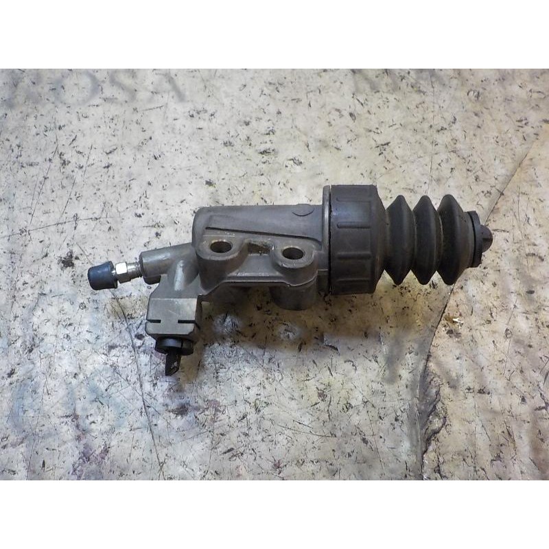 Recambio de bombin embrague para mazda 3 lim. (bl) 2.2 turbodiesel cat referencia OEM IAM BBT641920  