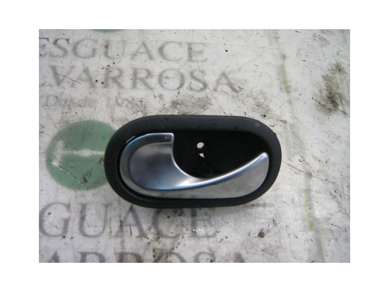 Recambio de maneta interior delantera izquierda para renault megane ii berlina 5p confort dynamique referencia OEM IAM   