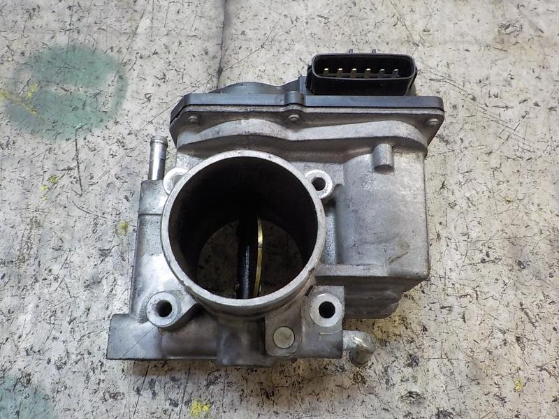 Recambio de caja mariposa para mazda 3 lim. (bl) 2.2 turbodiesel cat referencia OEM IAM R2AA136B0 R2AA136B0 