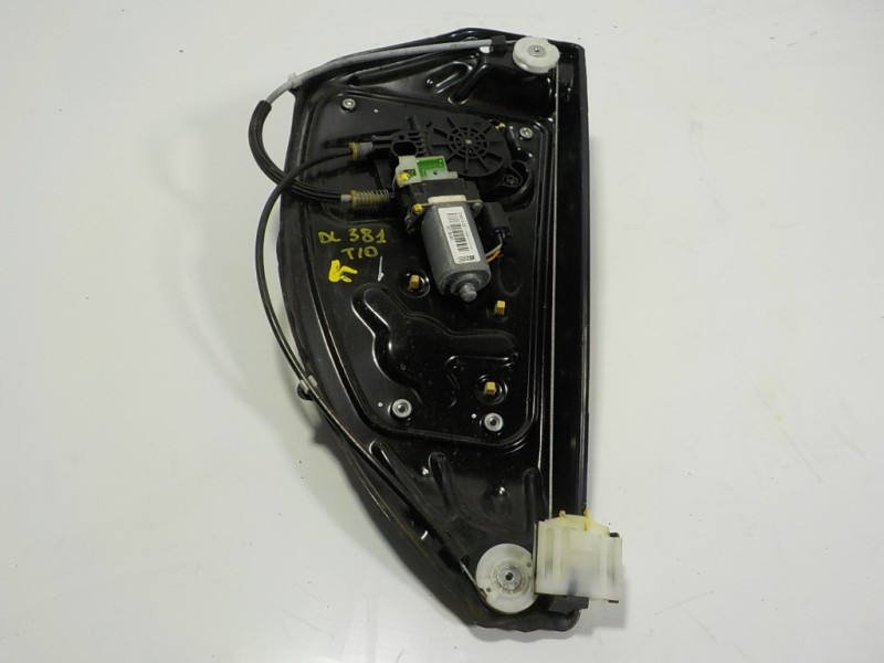 Recambio de elevalunas trasero derecho para land rover freelander (lr2) 2.2 td4 cat referencia OEM IAM LR019660 6H5227000AK 