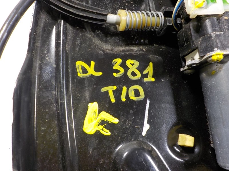 Recambio de elevalunas trasero derecho para land rover freelander (lr2) 2.2 td4 cat referencia OEM IAM LR019660 6H5227000AK 