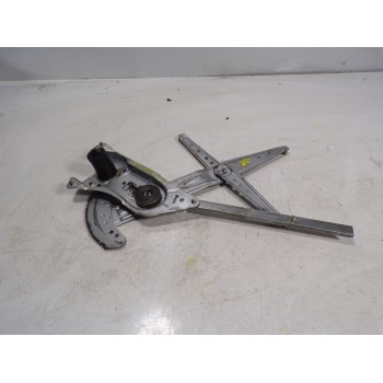 ELEVALUNAS DELANTERO DERECHO 