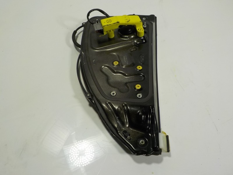 Recambio de elevalunas trasero izquierdo para land rover freelander (lr2) 2.2 td4 cat referencia OEM IAM LR019661 6H5227001AK 