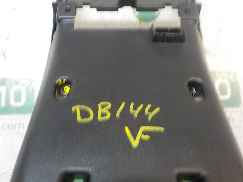 Recambio de mando multifuncion para volvo c70 cabriolet 2.4 cat referencia OEM IAM 31350135  