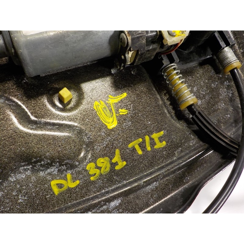 Recambio de elevalunas trasero izquierdo para land rover freelander (lr2) 2.2 td4 cat referencia OEM IAM LR019661 6H5227001AK 