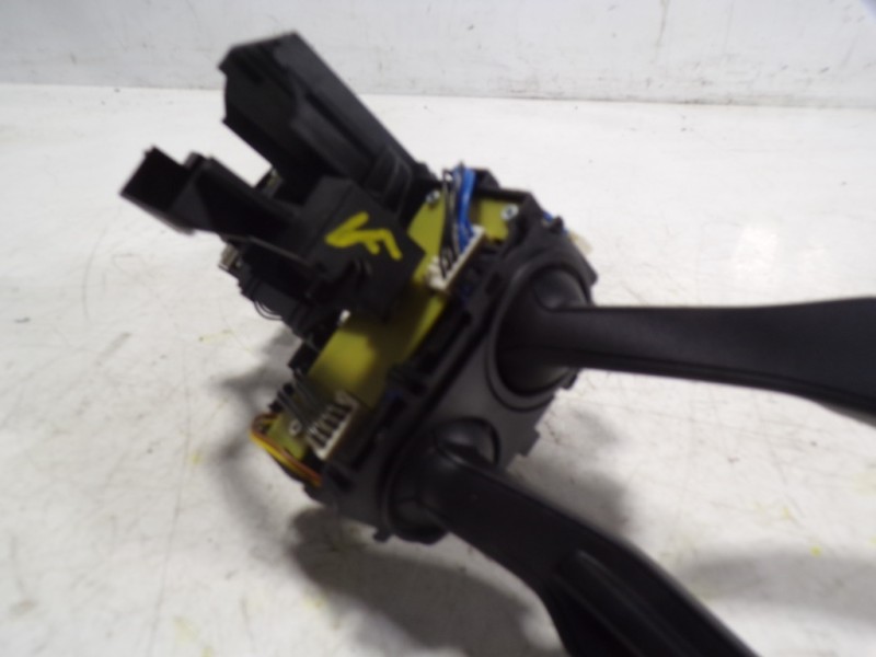 Recambio de mando intermitentes para audi a1 sportback (gba) 1.0 tfsi referencia OEM IAM 82A953521DL 82A953521DJ 