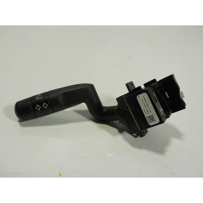 Recambio de mando intermitentes para land rover freelander (lr2) 2.2 td4 cat referencia OEM IAM LR003588 6G9N3F972FC 