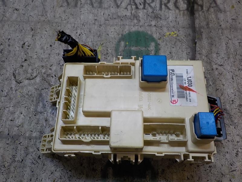 Recambio de caja reles / fusibles para hyundai i20 1.2 cat referencia OEM IAM 919501J031 919501J030 