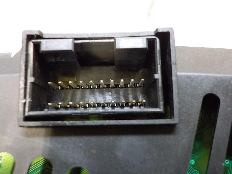 Recambio de cuadro instrumentos para hyundai i20 1.2 cat referencia OEM IAM 940061J160  