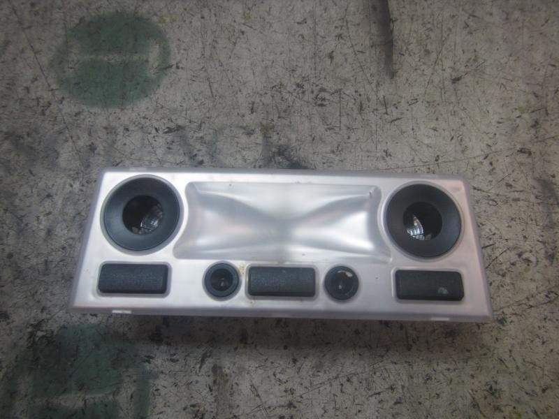 Recambio de piloto interior para bmw serie 5 berlina (e60) 525d referencia OEM IAM 63316962058  