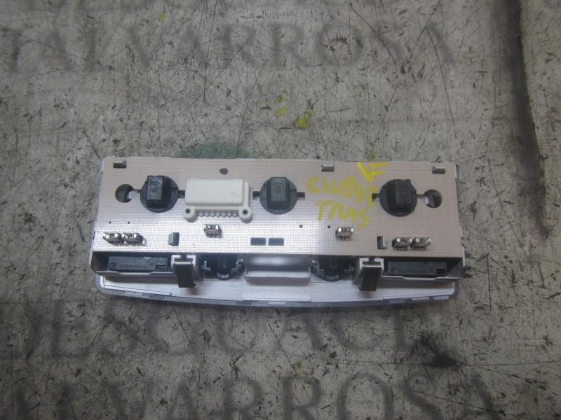 Recambio de piloto interior para bmw serie 5 berlina (e60) 525d referencia OEM IAM 63316962057  